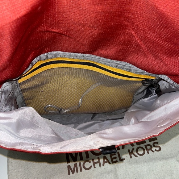 KEEN crossbody men's bag! - Picture 8 of 8